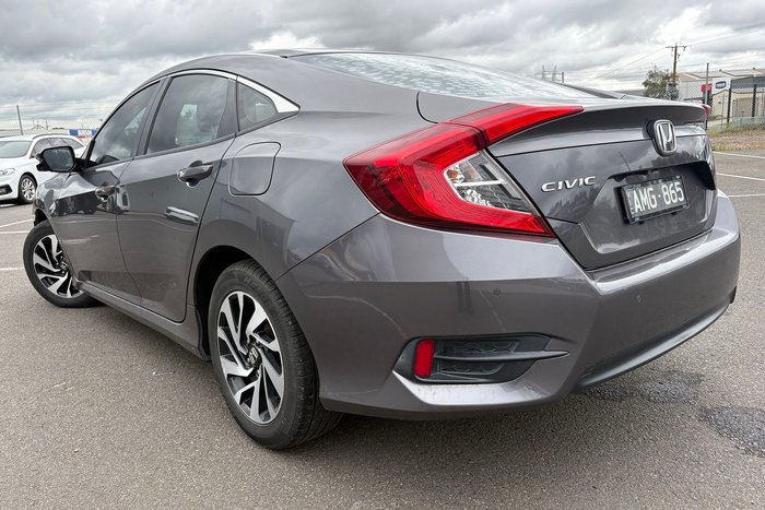 2016 Honda Civic VTi-S