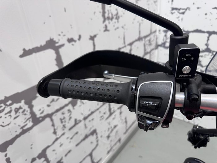 2021 Moto Guzzi V85 TT Travel V85 Beige