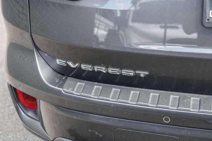 2023 Ford Everest Platinum
