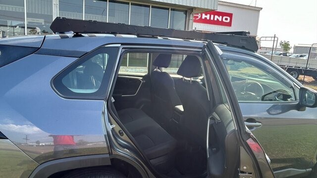 2023 Toyota RAV4 Hybrid 2023 Toyota RAV4 Hybrid All Wheel Drive GX With loads of Extra's
