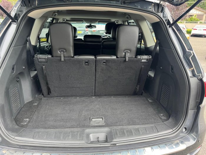 2013 Nissan Pathfinder ST-L