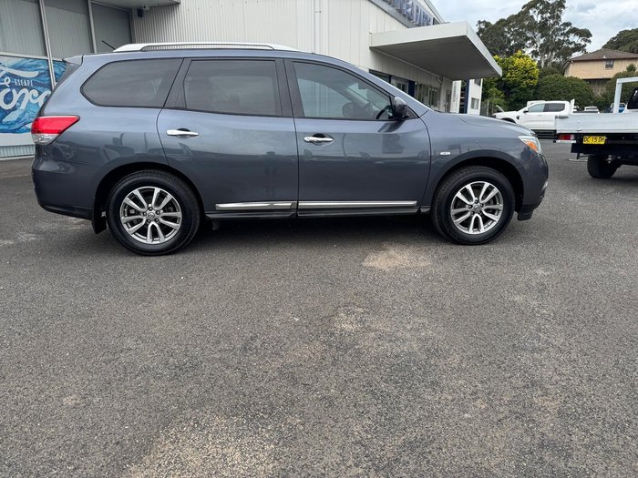 2013 Nissan Pathfinder ST-L