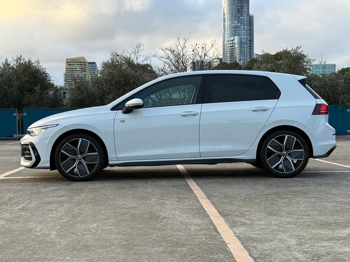 2025 Volkswagen Golf 110TSI R-Line