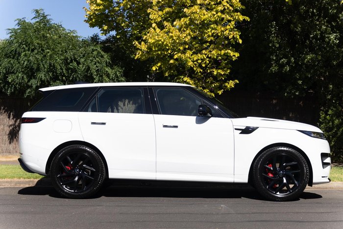 2025 Land Rover Range Rover Sport D250 Dynamic SE