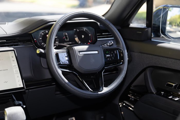 2025 Land Rover Range Rover Sport D250 Dynamic SE