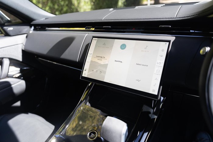 2025 Land Rover Range Rover Sport D250 Dynamic SE