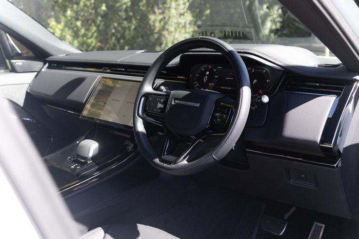 2025 Land Rover Range Rover Sport D250 Dynamic SE