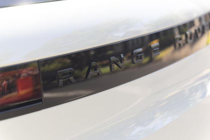 2025 Land Rover Range Rover Sport D250 Dynamic SE