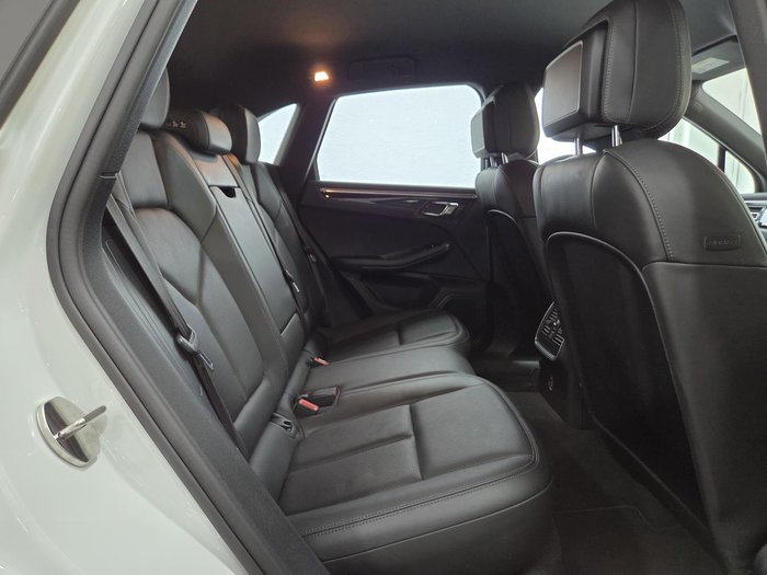 2019 Porsche Macan S