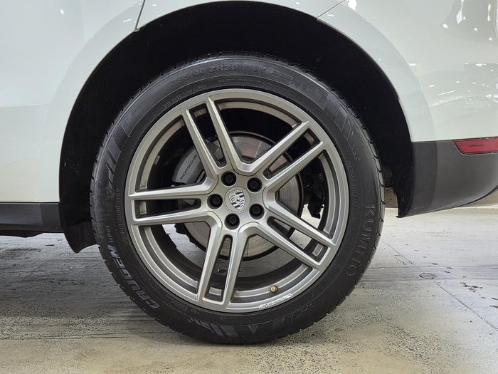 2019 Porsche Macan S