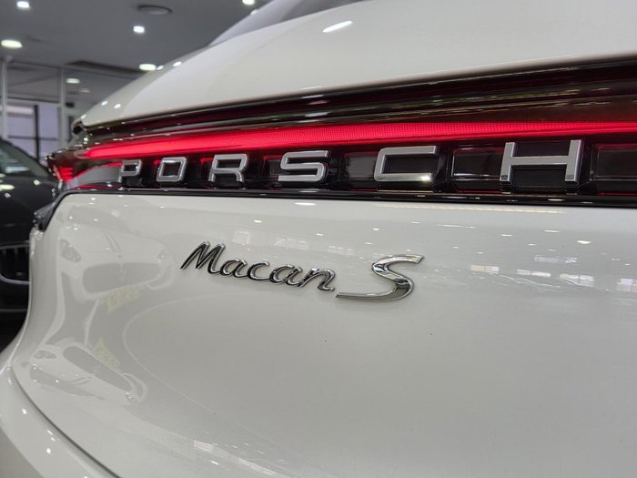 2019 Porsche Macan S