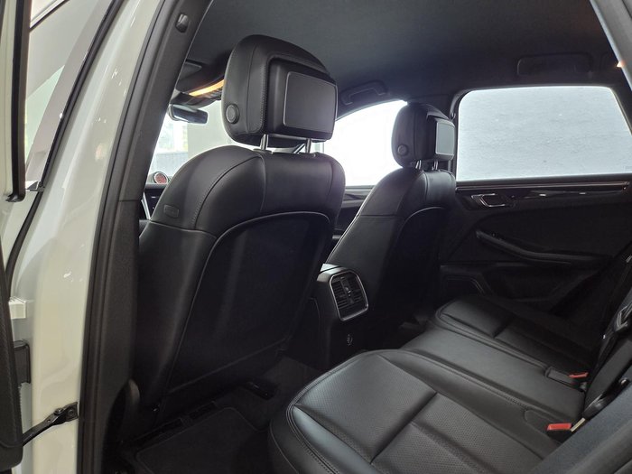 2019 Porsche Macan S