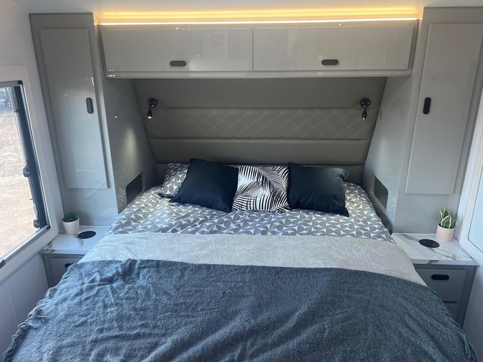 2026 JB Caravans Dirt Road Xtreme 17'10Rd