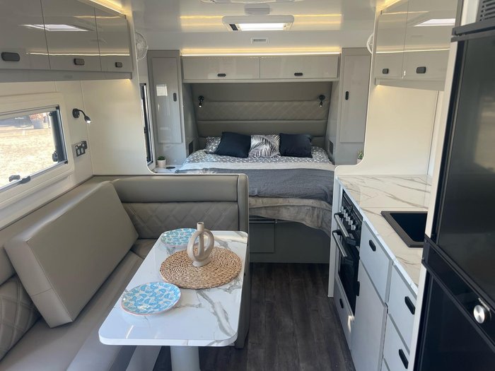 2026 JB Caravans Dirt Road Xtreme 17'10Rd