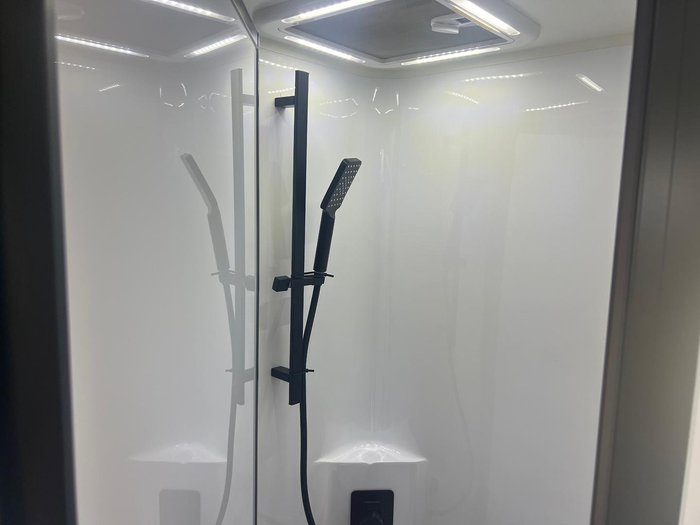 2026 JB Caravans Dirt Road Xtreme 17'10Rd