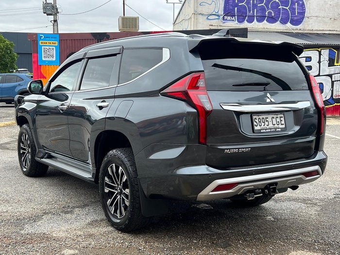 2020 Mitsubishi Pajero Sport GLS