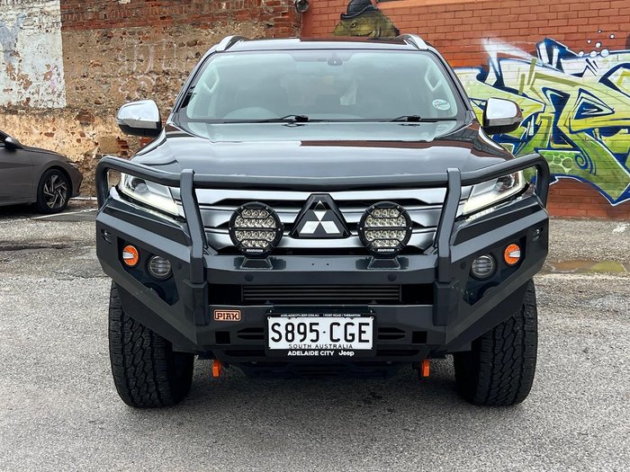 2020 Mitsubishi Pajero Sport GLS