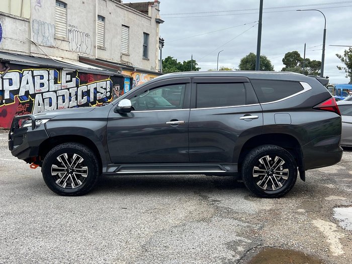 2020 Mitsubishi Pajero Sport GLS