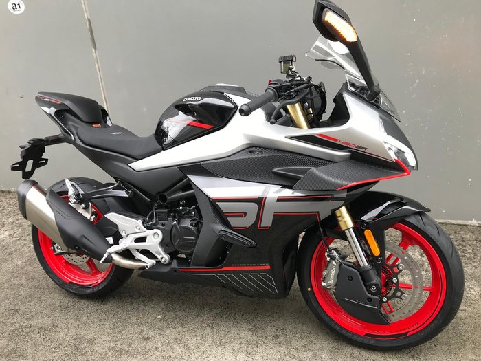 2025 CFMOTO 450SR ABS