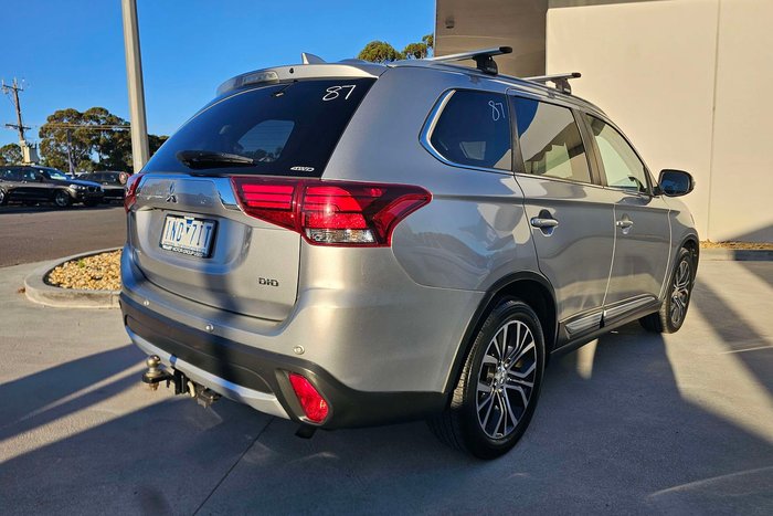 2017 Mitsubishi Outlander LS Safety Pack