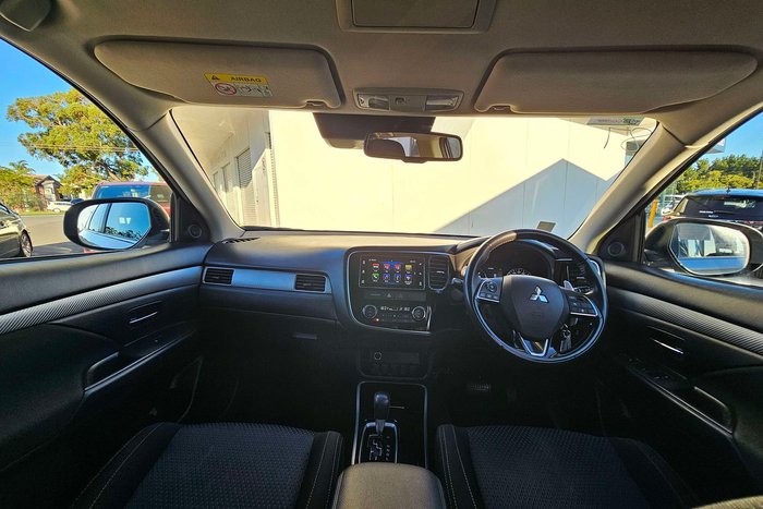 2017 Mitsubishi Outlander LS Safety Pack