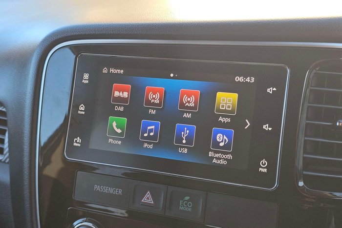 2017 Mitsubishi Outlander LS Safety Pack