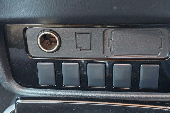 2017 Mitsubishi Outlander LS Safety Pack