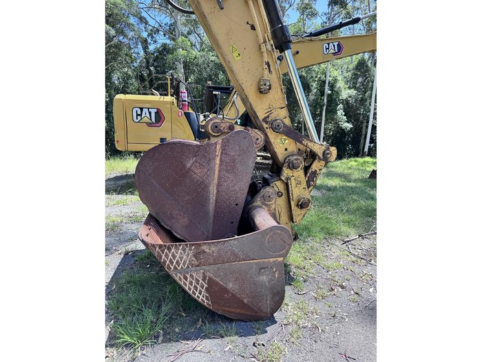 2013 Caterpillar 329Dl