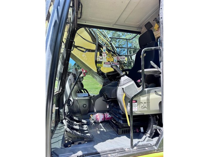 2013 Caterpillar 329Dl