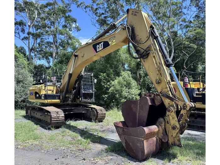 2013 Caterpillar 329Dl