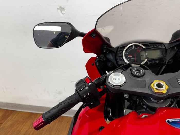 2016 Suzuki GSX-R1000 RED