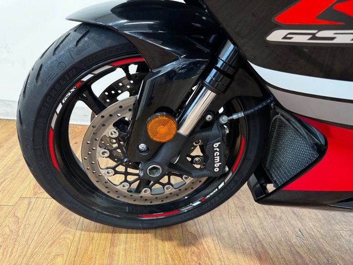 2016 Suzuki GSX-R1000 RED