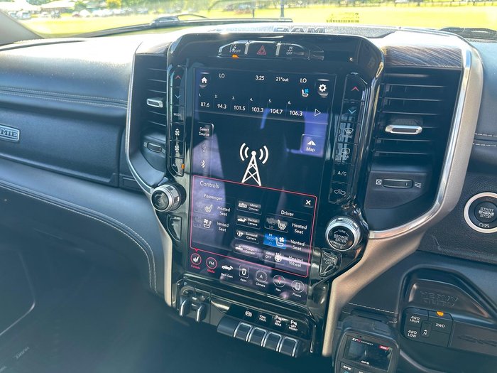 2022 RAM 2500 Laramie Rambox