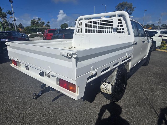 2022 Toyota Hilux SR