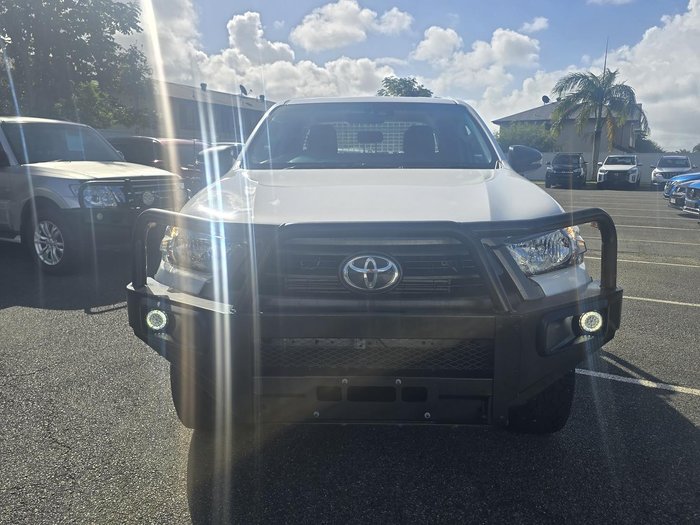 2022 Toyota Hilux SR