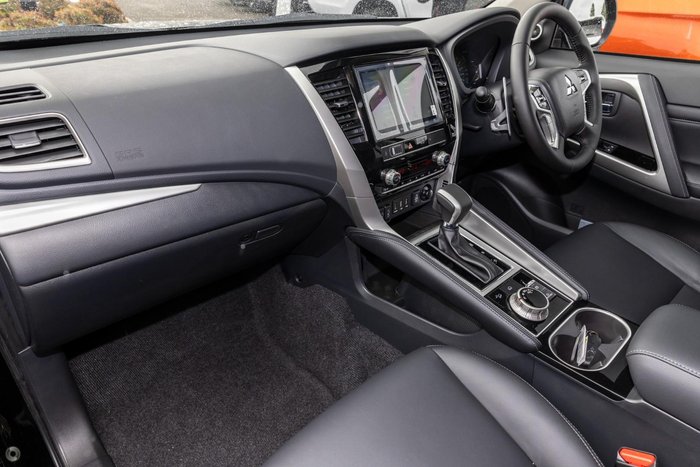 2022 Mitsubishi Pajero Sport GSR