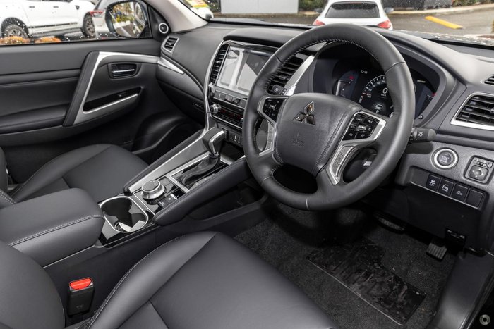 2022 Mitsubishi Pajero Sport GSR