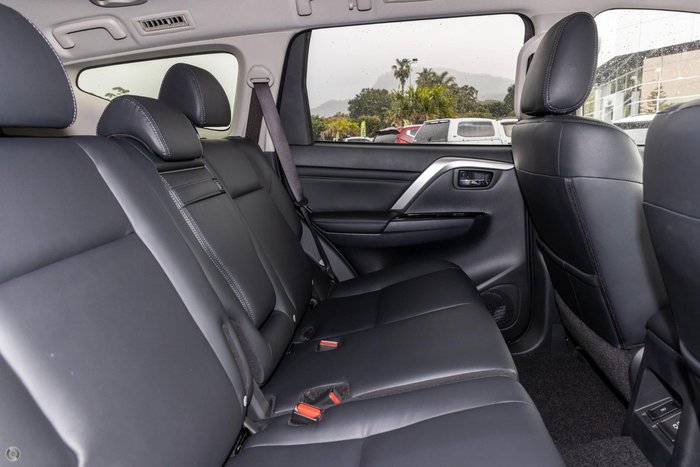 2022 Mitsubishi Pajero Sport GSR