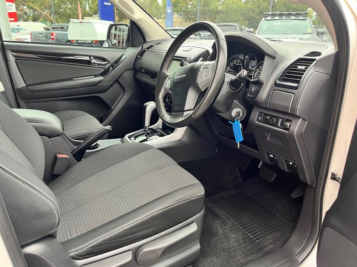 2019 Isuzu MU-X LS-M