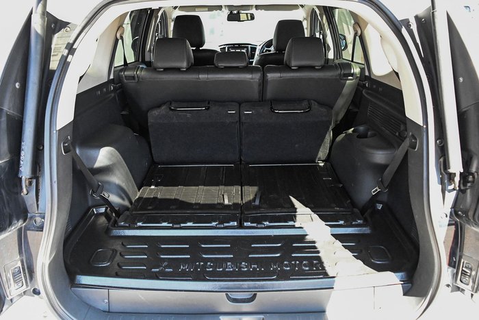 2022 Mitsubishi Pajero Sport Exceed