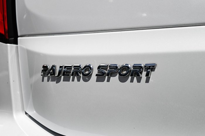 2022 Mitsubishi Pajero Sport Exceed