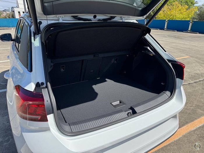 2026 Volkswagen T-Roc 140TSI R-Line