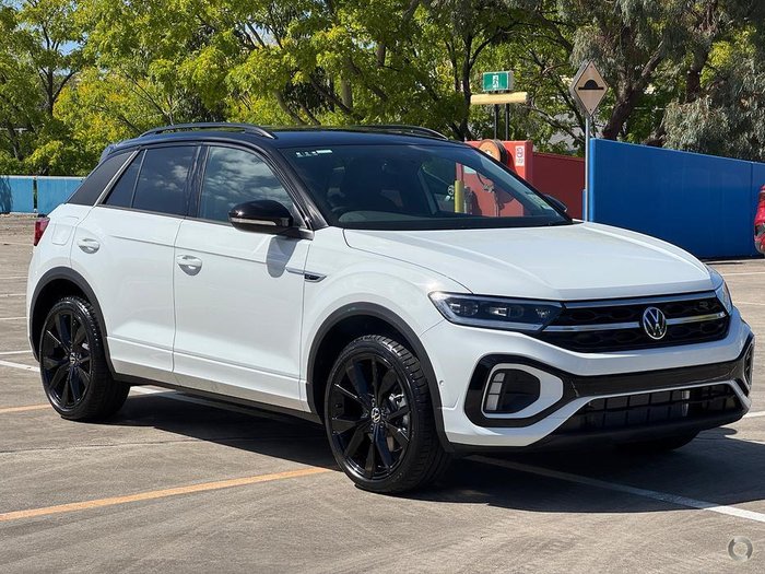 2026 Volkswagen T-Roc 140TSI R-Line