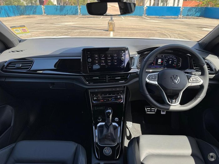 2026 Volkswagen T-Roc 140TSI R-Line