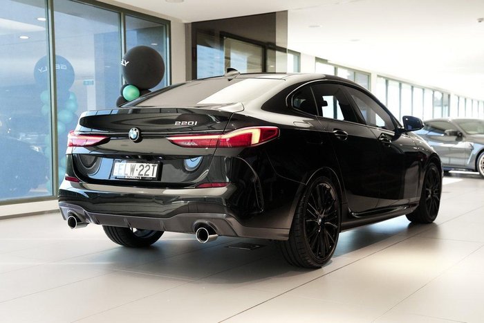 2020 BMW 2 Series 220i M Sport