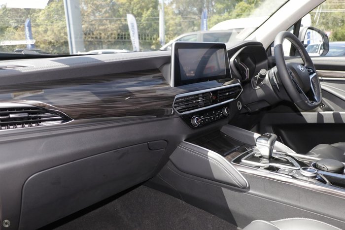 2022 LDV D90 Executive