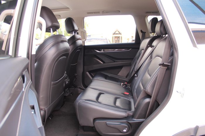 2022 LDV D90 Executive