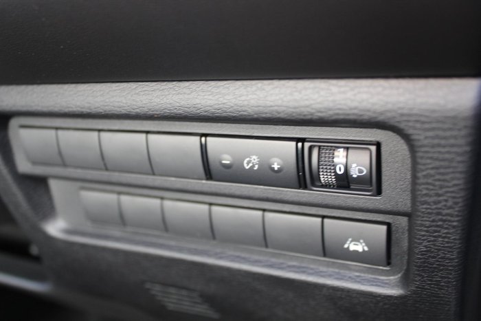 2025 Mitsubishi Outlander ES