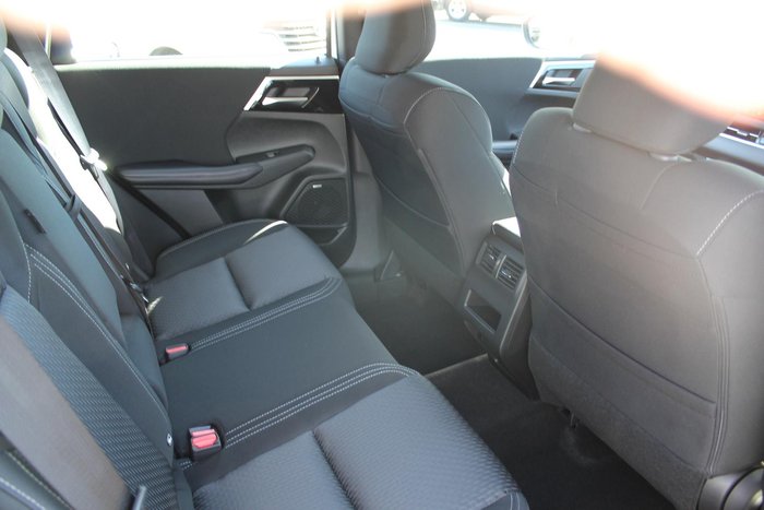 2025 Mitsubishi Outlander ES