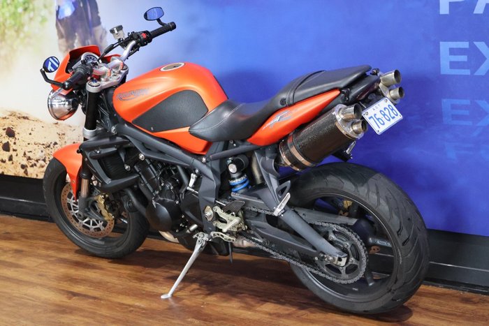 2009 TRIUMPH STREET TRIPLE R Orange